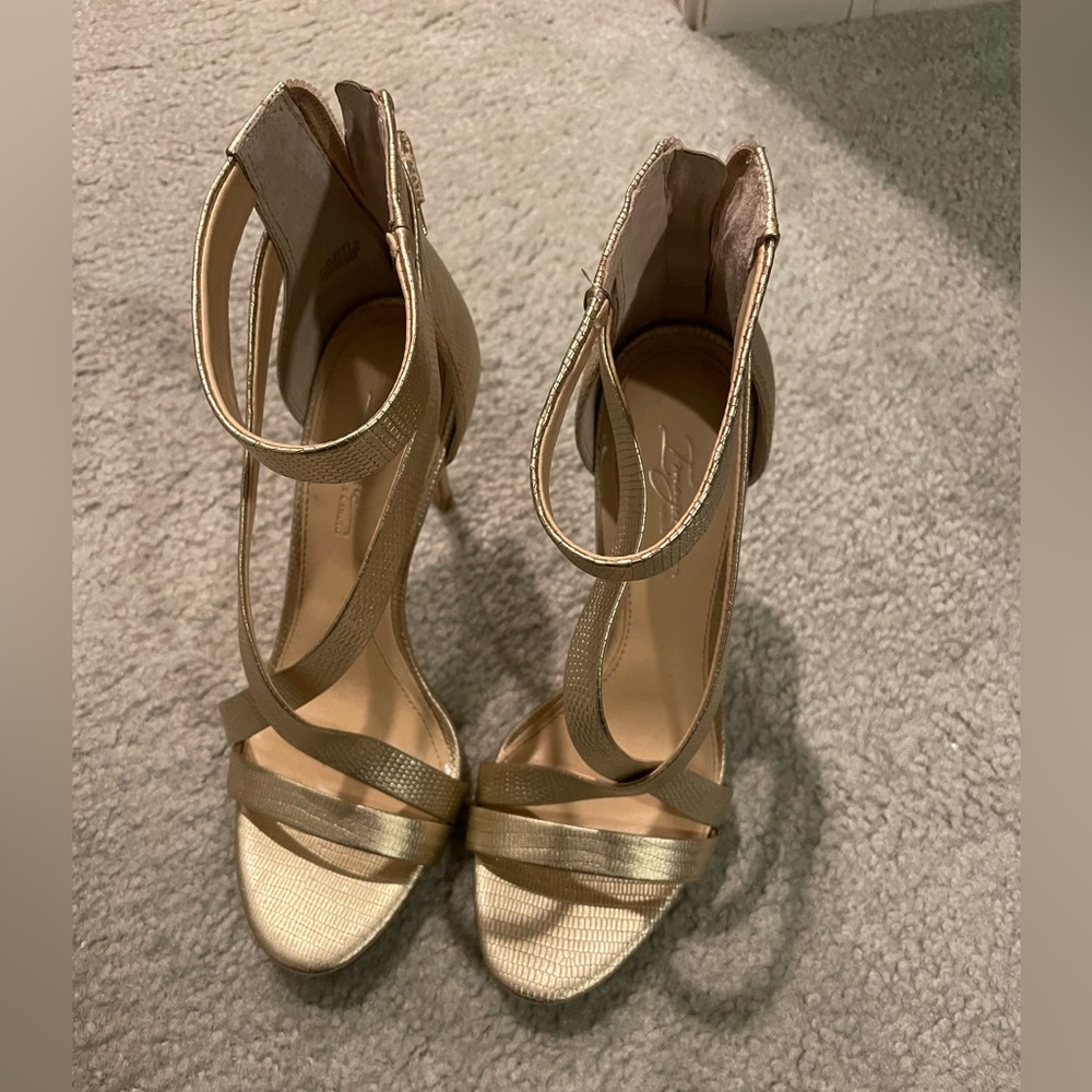 Gold 4” Vince Camuto Heels